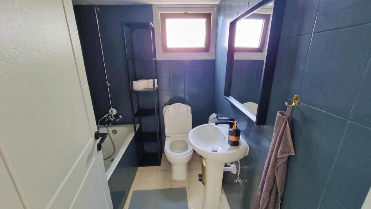 Cozy Beach Apt / 100 Mbit+ Netflix / Near Airport ラルナカ エクステリア 写真